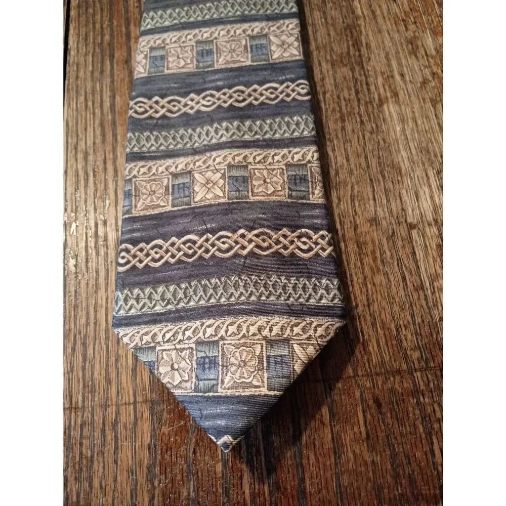 Vintage Bill Blass 100% Silk Grey Brown Neck Tie Office Wedding Formal Church